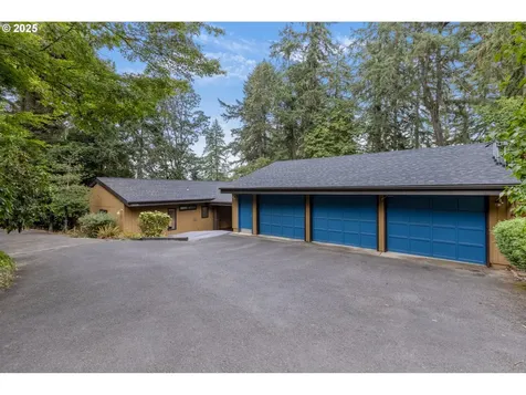 1993 Fircrest Drive Eugene OR 97403