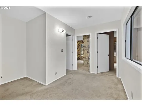 1993 Fircrest Drive Eugene OR 97403