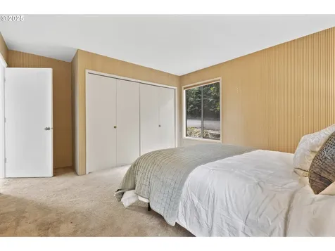 1993 Fircrest Drive Eugene OR 97403