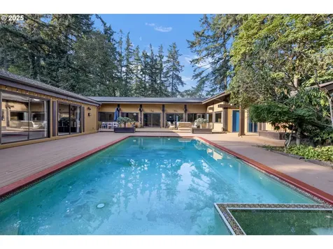 1993 Fircrest Drive Eugene OR 97403