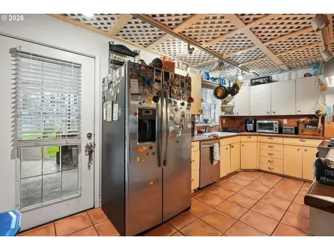501 SE 157th Avenue Portland OR 97233