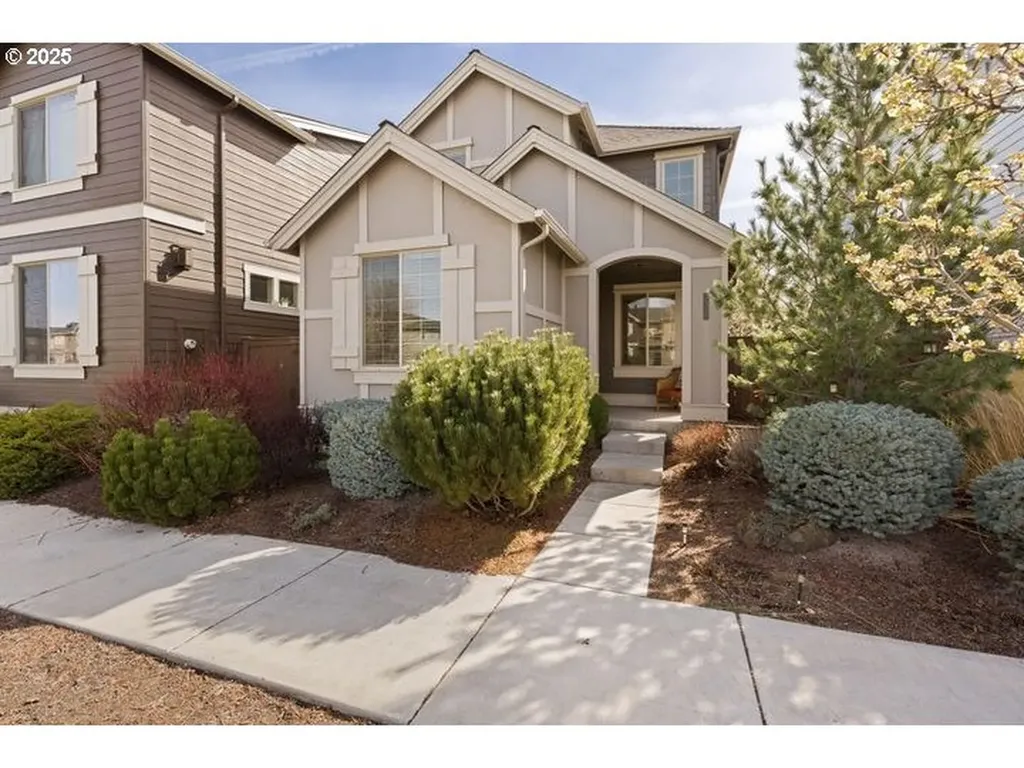 3336 SW 28th Street Redmond OR 97756