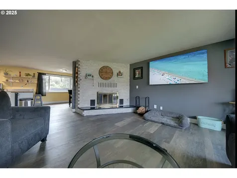 92700 Holly Lane Astoria OR 97103