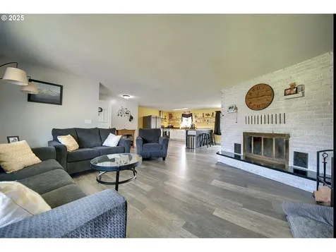 92700 Holly Lane Astoria OR 97103