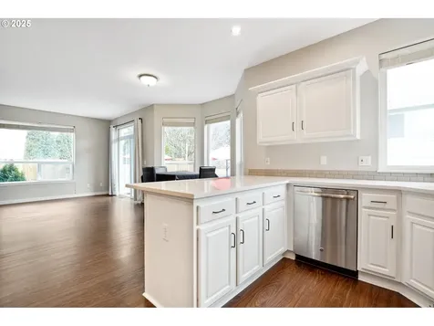 11715 SW 37th Avenue Portland OR 97219