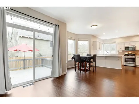 11715 SW 37th Avenue Portland OR 97219