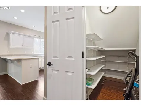 11715 SW 37th Avenue Portland OR 97219