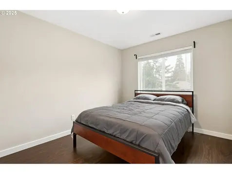 11715 SW 37th Avenue Portland OR 97219
