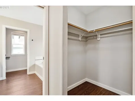 11715 SW 37th Avenue Portland OR 97219