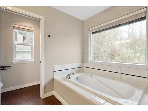 11715 SW 37th Avenue Portland OR 97219