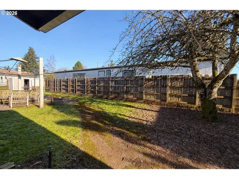 1203 Oak Street Amity OR 97101