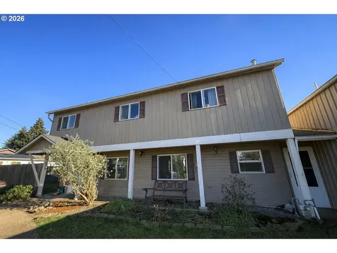 1203 Oak Street Amity OR 97101