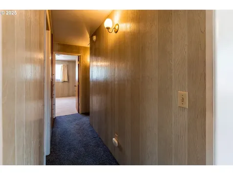 47508 Hansen Street Oakridge OR 97463