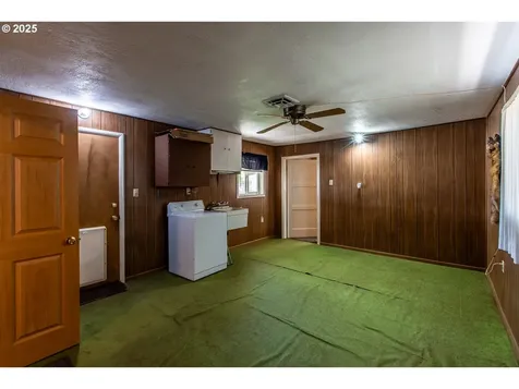 47508 Hansen Street Oakridge OR 97463