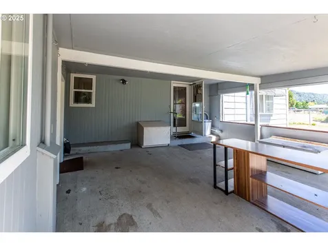 47508 Hansen Street Oakridge OR 97463
