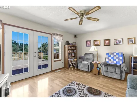 13081 S Vick Road Molalla OR 97038
