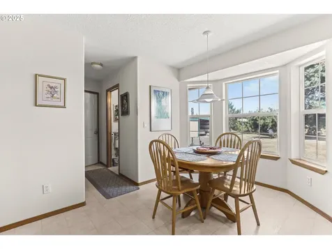 13081 S Vick Road Molalla OR 97038