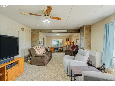 22560 S Beavercreek Road Beavercreek OR 97004