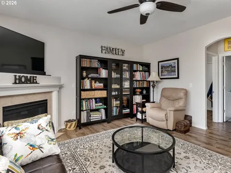 1903 N 5th Way Ridgefield WA 98642