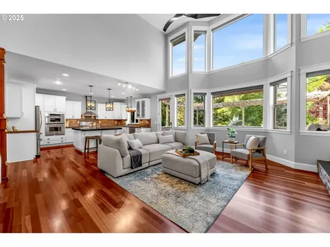 669 W T Street Washougal WA 98671