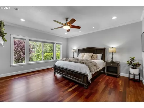 669 W T Street Washougal WA 98671