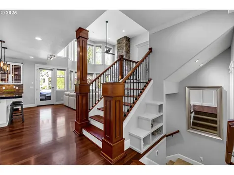 669 W T Street Washougal WA 98671