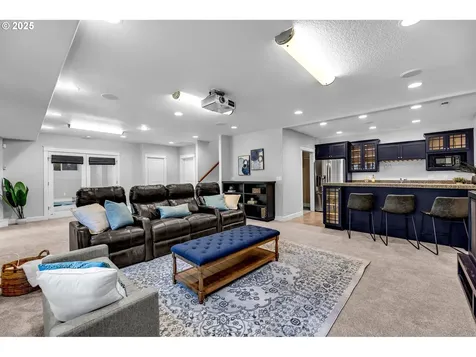 669 W T Street Washougal WA 98671