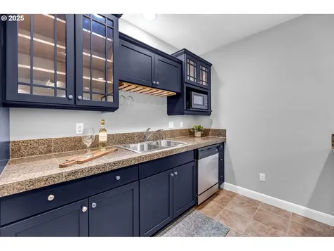 669 W T Street Washougal WA 98671