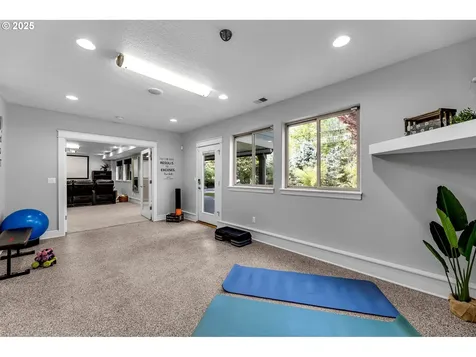 669 W T Street Washougal WA 98671