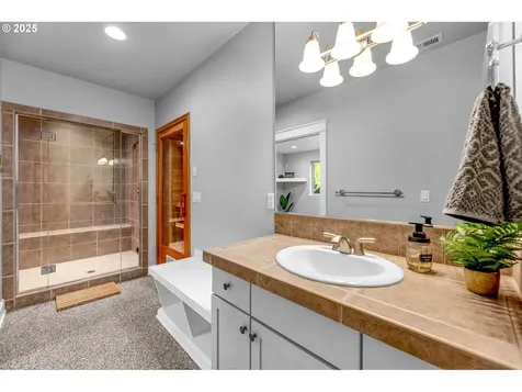 669 W T Street Washougal WA 98671