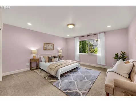 669 W T Street Washougal WA 98671