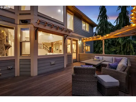 669 W T Street Washougal WA 98671