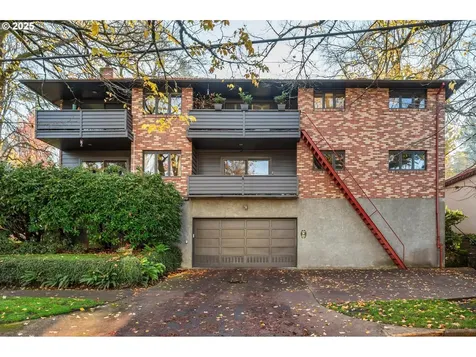 2425 SW 19th Avenue Portland OR 97201