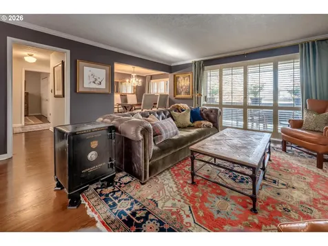 2425 SW 19th Avenue Portland OR 97201