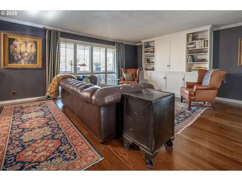 2425 SW 19th Avenue Portland OR 97201