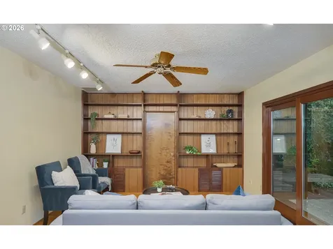 5825 SW Spruce Avenue Beaverton OR 97005
