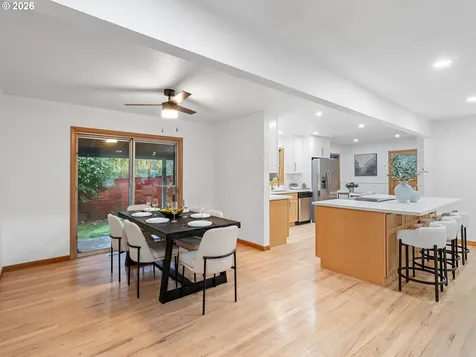 1760 Kilkenny Drive Lake Oswego OR 97034