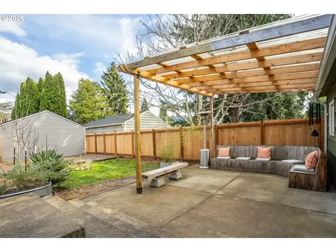 9020 SE Duke Street Portland OR 97266