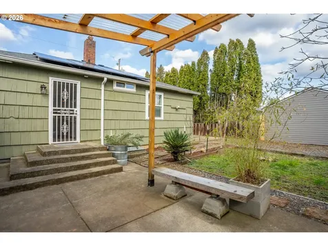 9020 SE Duke Street Portland OR 97266