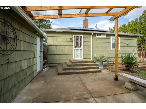 9020 SE Duke Street Portland OR 97266