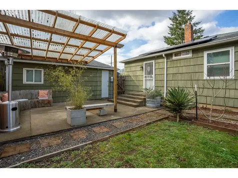 9020 SE Duke Street Portland OR 97266