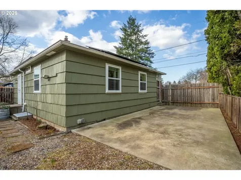 9020 SE Duke Street Portland OR 97266