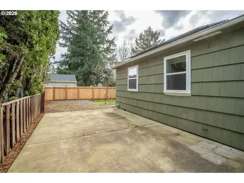 9020 SE Duke Street Portland OR 97266