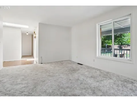 5617 NE Farmcrest Street Hillsboro OR 97124