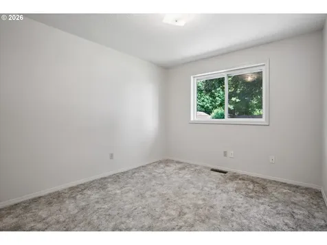 5617 NE Farmcrest Street Hillsboro OR 97124