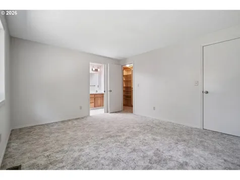 5617 NE Farmcrest Street Hillsboro OR 97124