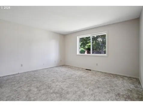 5617 NE Farmcrest Street Hillsboro OR 97124