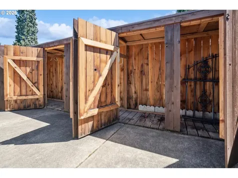 5617 NE Farmcrest Street Hillsboro OR 97124