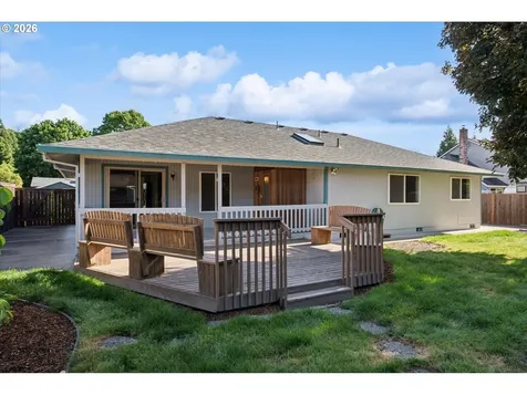 5617 NE Farmcrest Street Hillsboro OR 97124