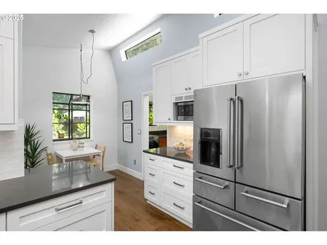 6426 SW Burlingame Place Portland OR 97239